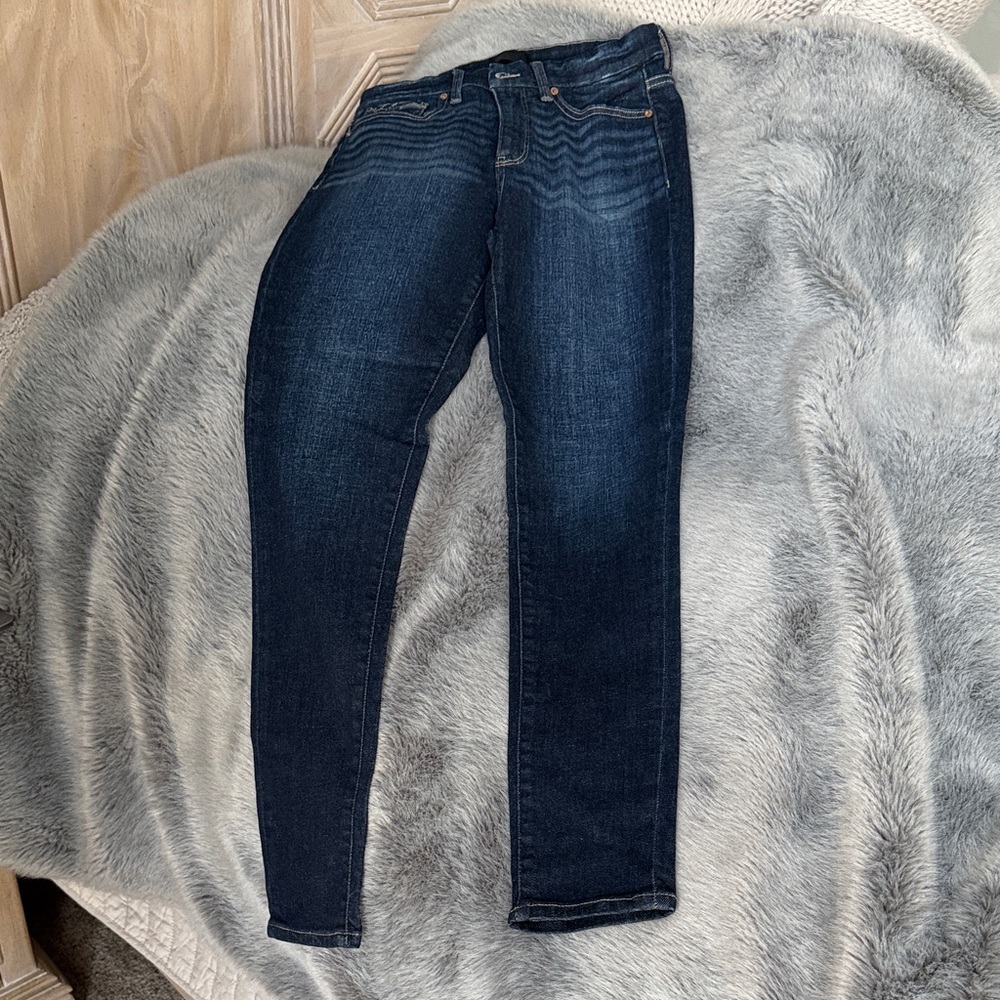 Buckle Women's Dark Indigo Skinny Jeans